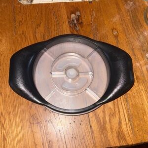 Pampered Chef Pineapple Wedger, Corer, with Protective Sheath